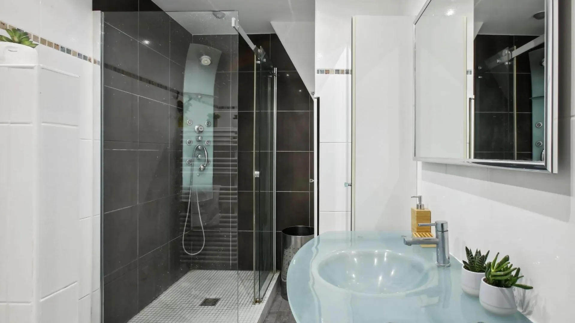 St Germain & Jardin Du Luxembourg - 1br - Cityapartmentstay Apartman *
